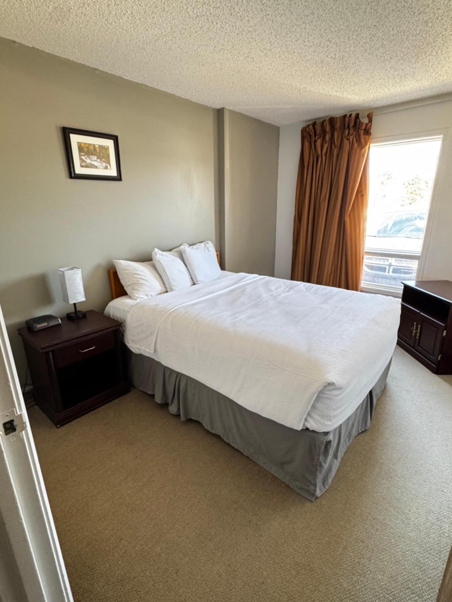 Zero-100 Motel Heron Bay Екстер'єр фото